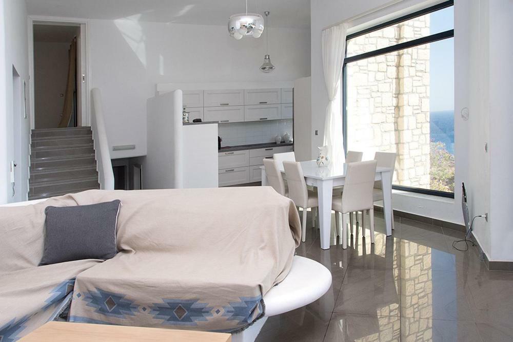 Evilia Luxury Villa Amoopi Luaran gambar