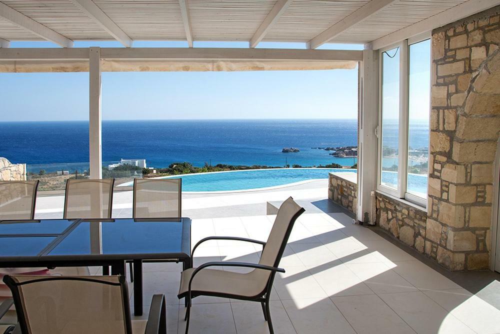 Evilia Luxury Villa Amoopi Luaran gambar