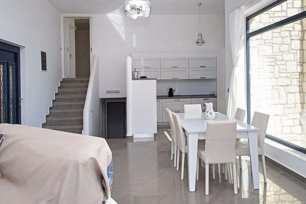 Evilia Luxury Villa Amoopi Luaran gambar